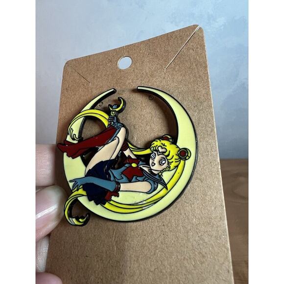 Sailor Moon Manga Character Sitting On The Moon Enamel Lapel Pin Cute New - Picture 3 of 7